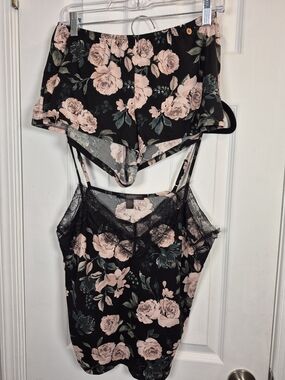 Midnight Bakery Summer Floral Eyelash Lace Camisole and Shorts Pajama Set M